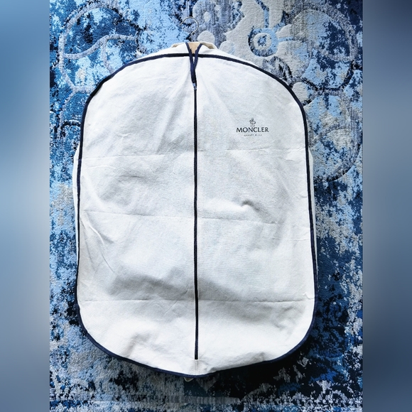 Women's Moncler Grenadille 2012 Purple Hooded Belted Down Jacket Size 3 US M - Picture 10 of 10